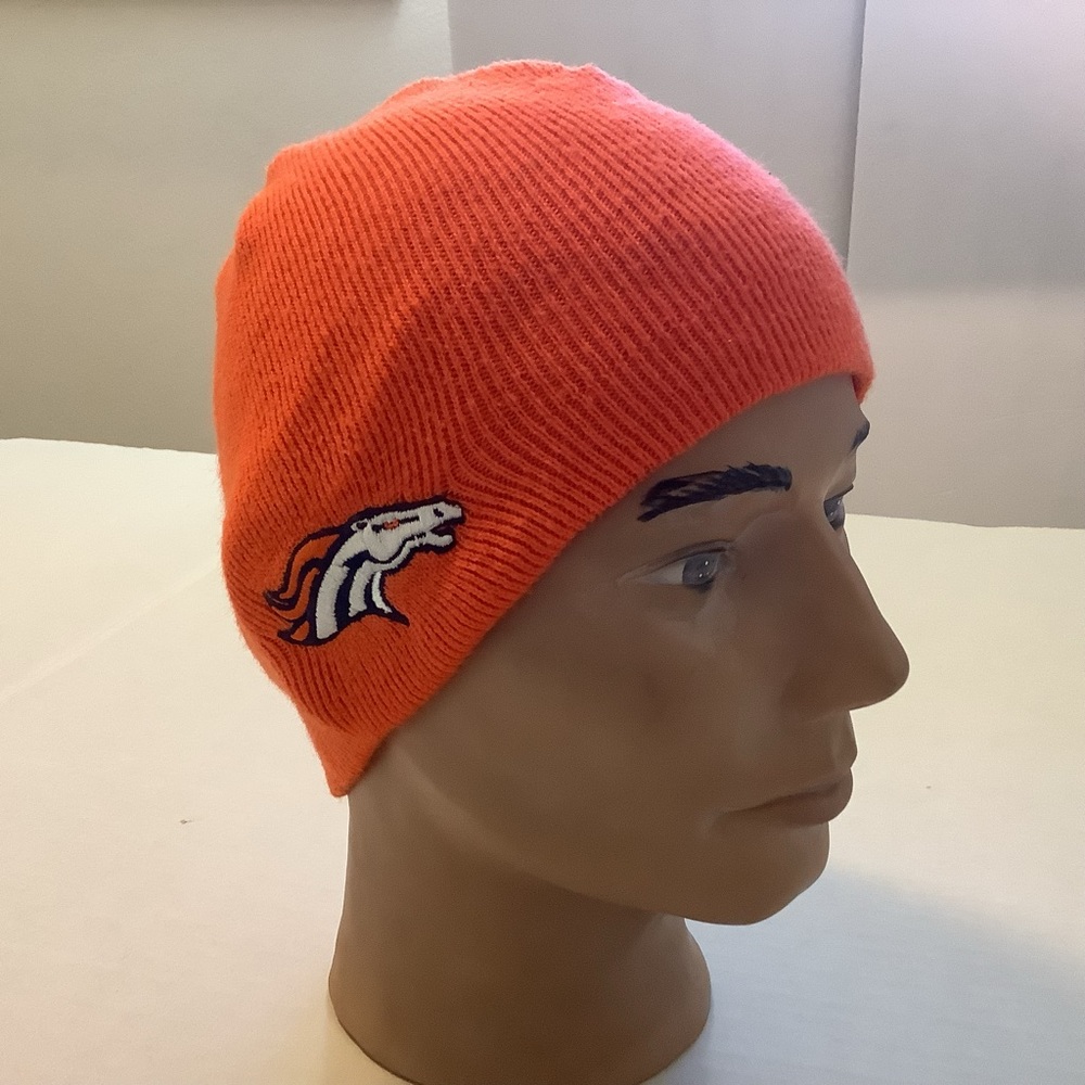 NFL Team Apparel Scull Cap Reebok Denver Broncos Orange Knit Beanie Mens Onesize